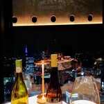 Restaurant Bellustar - 2023/9月下旬。ニュージーランドのクラウディ ベイ(ソーヴィニヨン・ブラン/辛口/ハーフ)とムロス アンティゴス アヴァリーニョ2018(ハーフ)