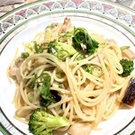 ラ・ヴィゴット - ホタテとブロッコリーのパスタ