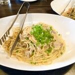 ピッツエリアバール　CACTUS　D'ORO - ・もち豚キムチのクリームソース　生パスタ（乾麺に変更）