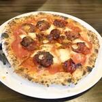 ピッツエリアバール　CACTUS　D'ORO - ・ディアボラ（サラミ・唐辛子・にんにく・オリーブ）　オリーブ抜き