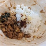 油虎 - 残った肉、海苔にごはん投入