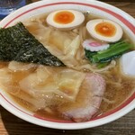 Menichi Kicchou - ワンタン麺に煮卵追加