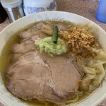 ラー麺専門店 こしがや - 塩ネギチャーシューワンタン麺　(揚げネギ増量)