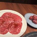 焼肉ホルモンうしごろ - 