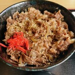 れすとらん関亭 - 松阪牛焼肉丼　¥1400 牛脂がとろけます