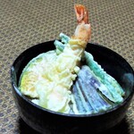 Yabukiyuu - 蕎麦・うどんと、ご一緒にお召し上がりください。セット用『海老と野菜のミニ天丼』セット価格税込み550円