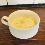 BISTRO102 - トウモロコシの冷製スープ