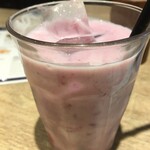 インド料理ムンバイ四谷店＋The India Tea House - ブルーベリーラッシー¥250