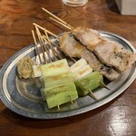 Meshiba Ookami - 豚串×3本＋長ネギ南蛮味噌焼き×3本