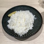 スープカレー奥芝商店 - ライス　サービスのレモン