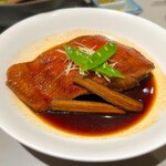三田菜 - キンメの煮付け
            厚いキンメの身と甘めのツユがたまりません