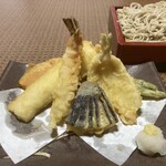 Yabukiyuu - 『御馳走天せいろ蕎麦（冷）』『御馳走天ぷら蕎麦（温)』うどんもございます。税込み1800円
