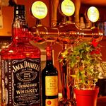 クローバー - 業界初、限られたお店にしかない高圧炭酸ガスからつくるハイボール専用サーバー。ハイボールタワー！！本当に美味しいハイボールです。