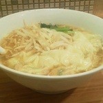 雲呑好 エキュート立川店 - 肉野菜ワンタン麺