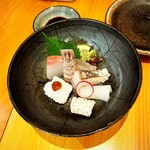 いざかや しん - 割鮮(お造り)本日盛り合わせです(o^^o)