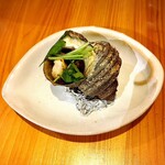 いざかや しん - サザエ壺焼きです(o^^o)