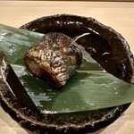 すし処 睦月 - 秋刀魚ワタの醤油で
