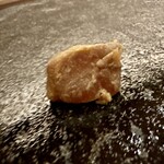 すし処 睦月 - 鰆の燻製尻尾