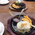 昭和町ボストン - チーズハンバーグ