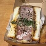 日本一分厚いカツサンド 大阪とんかつ - 