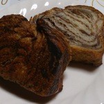 ドミニク ドゥーセの店 - 夏限定のデニッシュ食パン