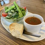 FAR EAST KITCHEN - サラダとスープ
