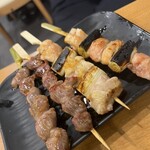 卓上レモンサワー＆ハイボール 焼鳥食べ放題 乾杯500酒場 - 