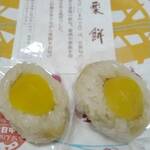 伊勢名物 赤福 - 栗は半分です