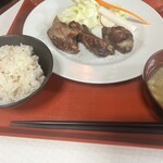 フレスガッセ - スモークスペアリブ定食