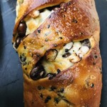 もりの下のパン店 - ミルクセサミ大納言