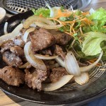 Kuroge Wagyuu Yakiniku Ieyasu - 名物黒毛和牛切り落とし焼肉