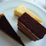 カフェトスカ - ショコラタルト、チョコレートケーキなど。デザートの種類は豊富です。