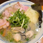 ラーメン 坊也哲 - 牡蠣しゅごい