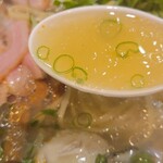 ラーメン 坊也哲 - スープもすごい