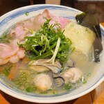 ラーメン 坊也哲 - ビューです