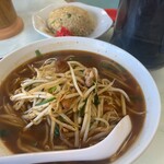 ベトコンラーメン - 料理写真: