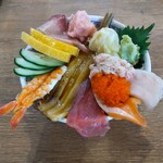 Isomaru Suisan - 「海鮮こぼれ丼」
