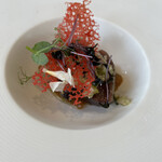 ラトラス - 戻りガツオ 卵黄 フォンドヴォー 酒盗のラヴィゴット