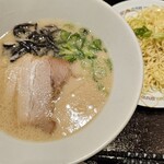 一風堂 - 白丸（麺：バリカタ）¥850- +替え玉 ¥150-～おいしかった