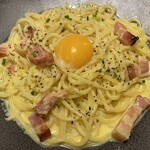 鎌倉パスタ  - 厚切りベーコンのカルボナーラ鎌倉風