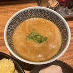 ラーメン燈郎 - スープ