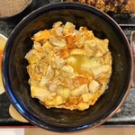 中村農場 - ・中村農場の親子丼 スープ付き 1,300円/税込
      ※ご飯少なめ(160g)