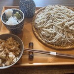 Takada - ざるそば大盛り➕炊き込みご飯。