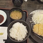 熟成とんかつ専門店 とく - ロースカツランチ