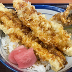 Tendon Tenya - 牡蠣と穴子ごちそう天丼（ご飯小盛／税込1130円）きす（税込130円）