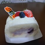 菓匠 清泉堂 - 料理写真:美白ロール(390円)