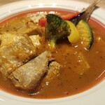 Rojiura Curry SAMURAI. - 豚角煮と野菜