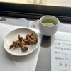 又兵衛 - 料理写真:お茶と肝唐揚げ？