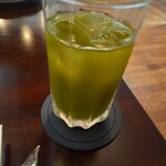 ルヴェール - 食事には緑茶がサービスされます