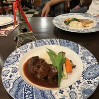 ビストロ・カフェ・ド・パリ - 